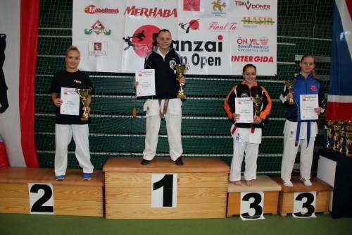 banzai 2013-0071.JPG --- erstellt mit toms-galerie V1.3 - www.tomshaus.de